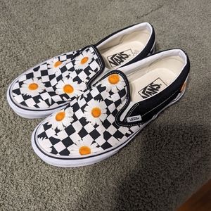 Adorable Women's Vans size 8